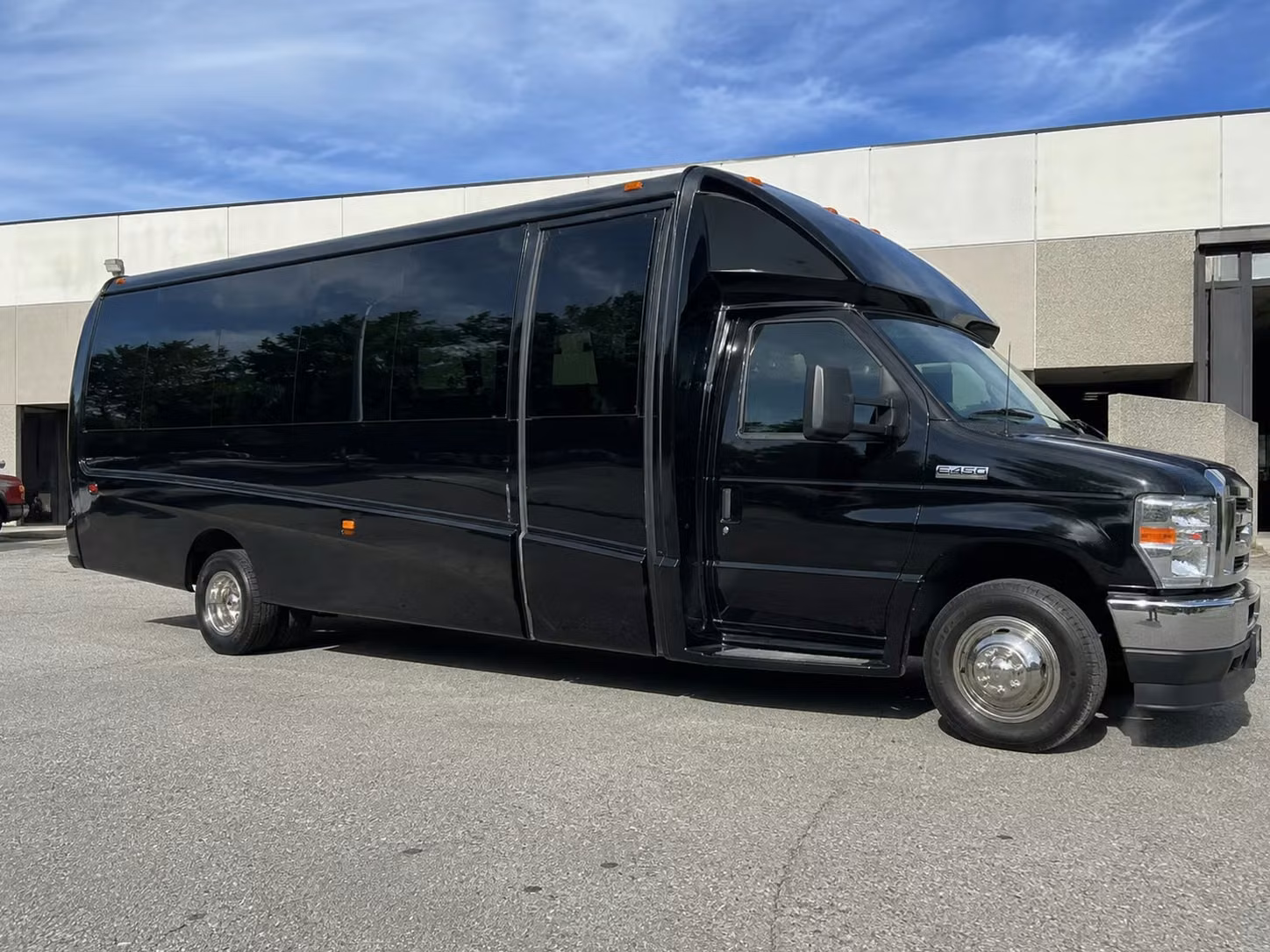 15 passenger minibus