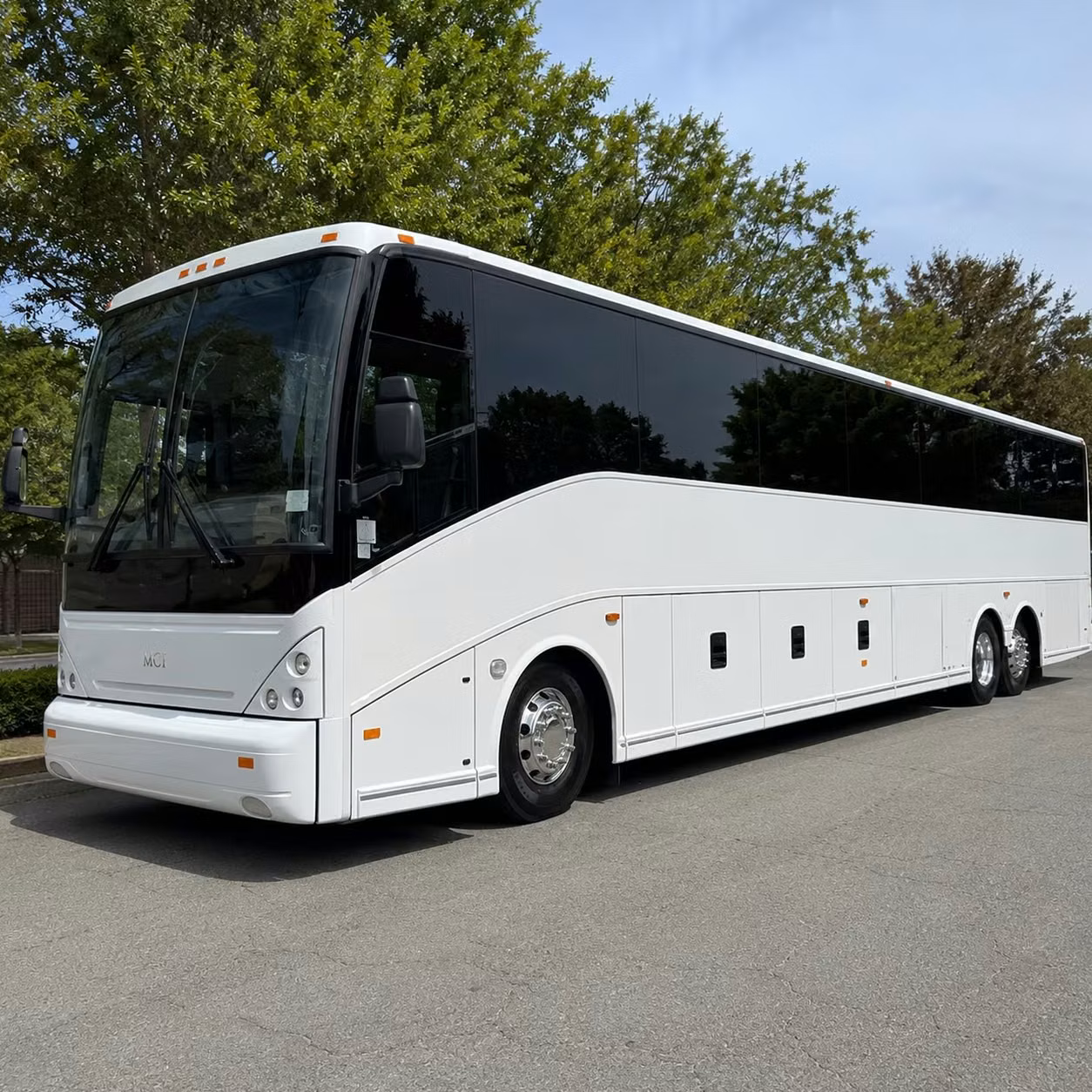 charter bus transportation for events at sofi stadium and kia forum