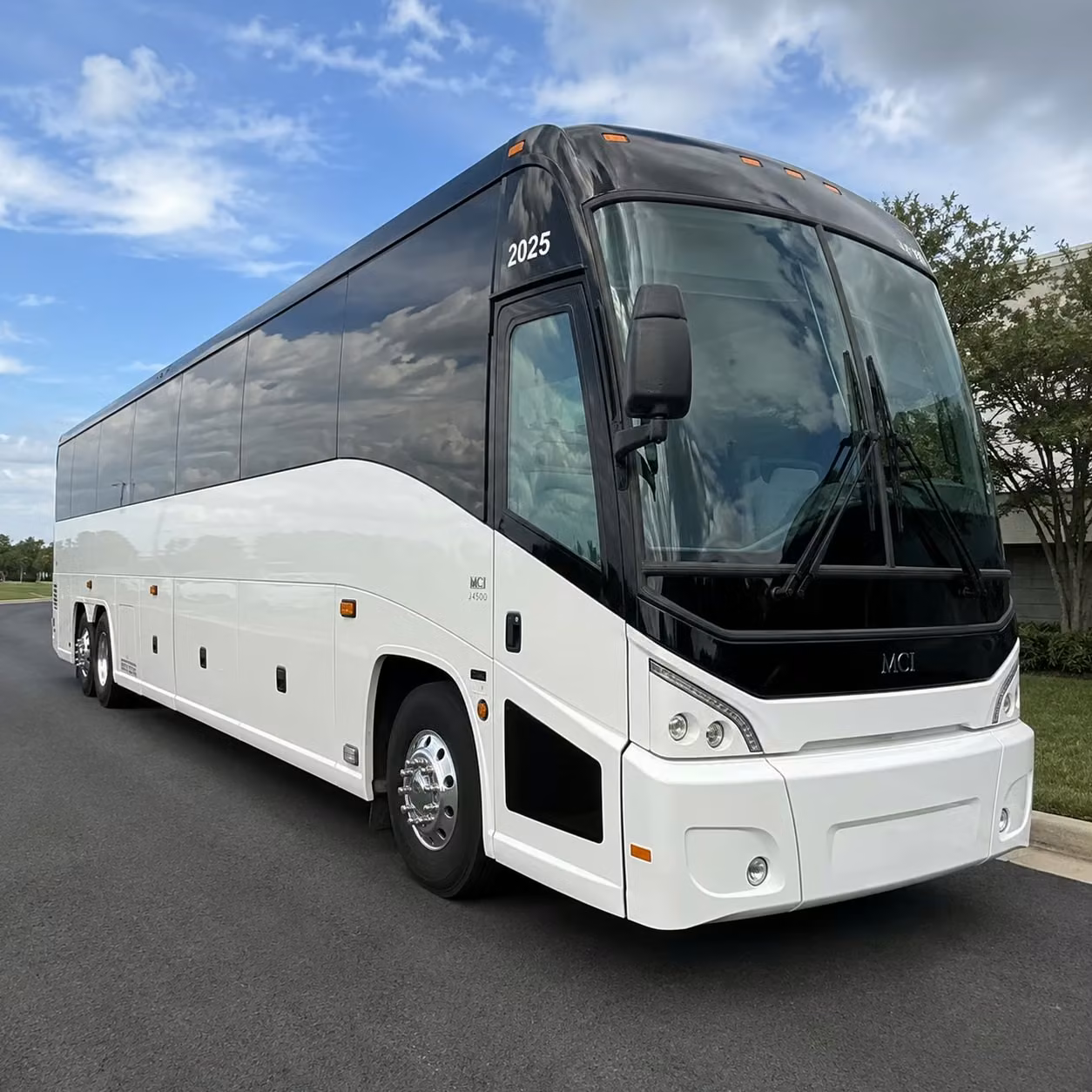 inglewood corporate shuttle services for sofi stadium events and private venue transfers